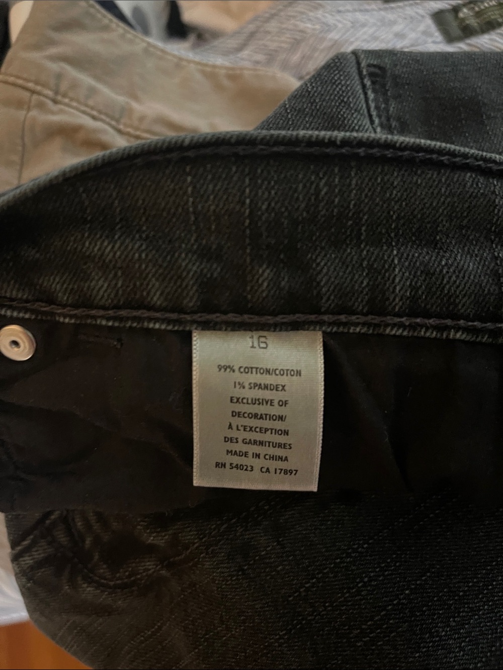 Old Navy Women's Black Bootcut Jeans - Picture 4 of 4